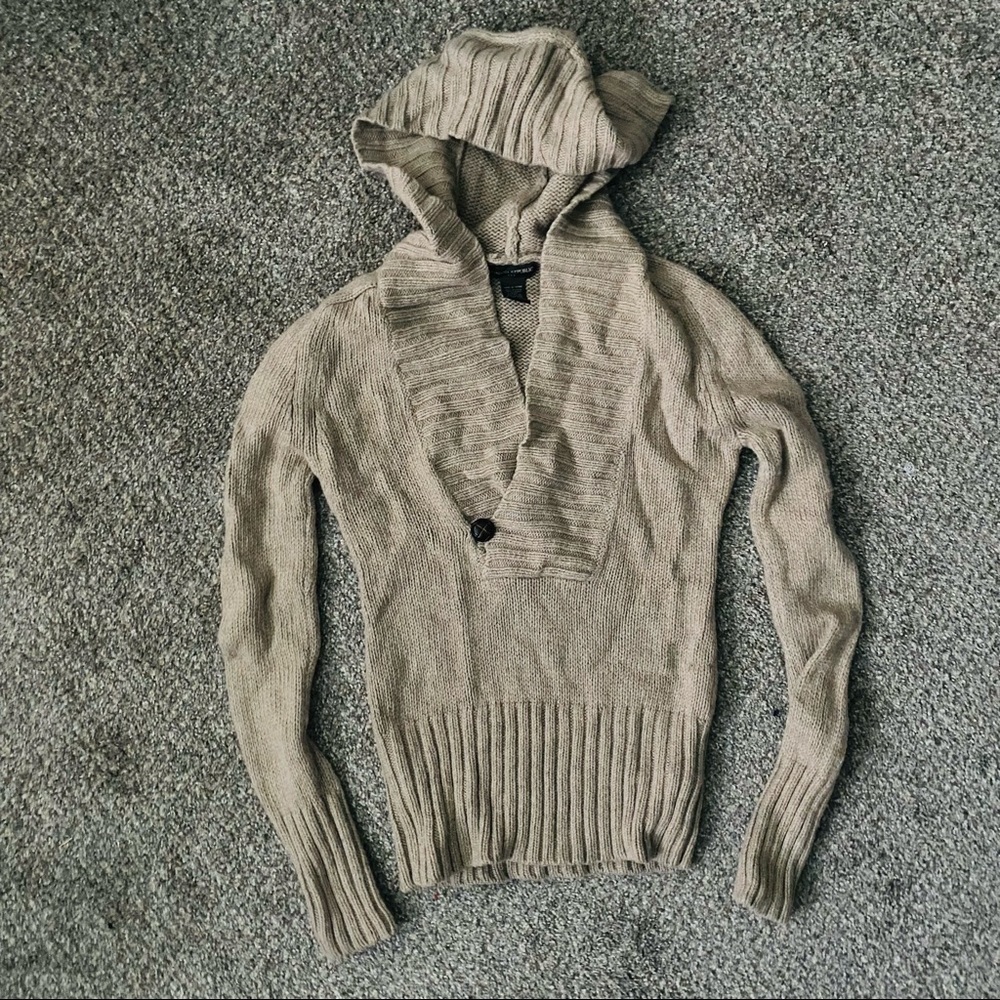 Banana Republic Women’s Sweater - Warm and Hooded